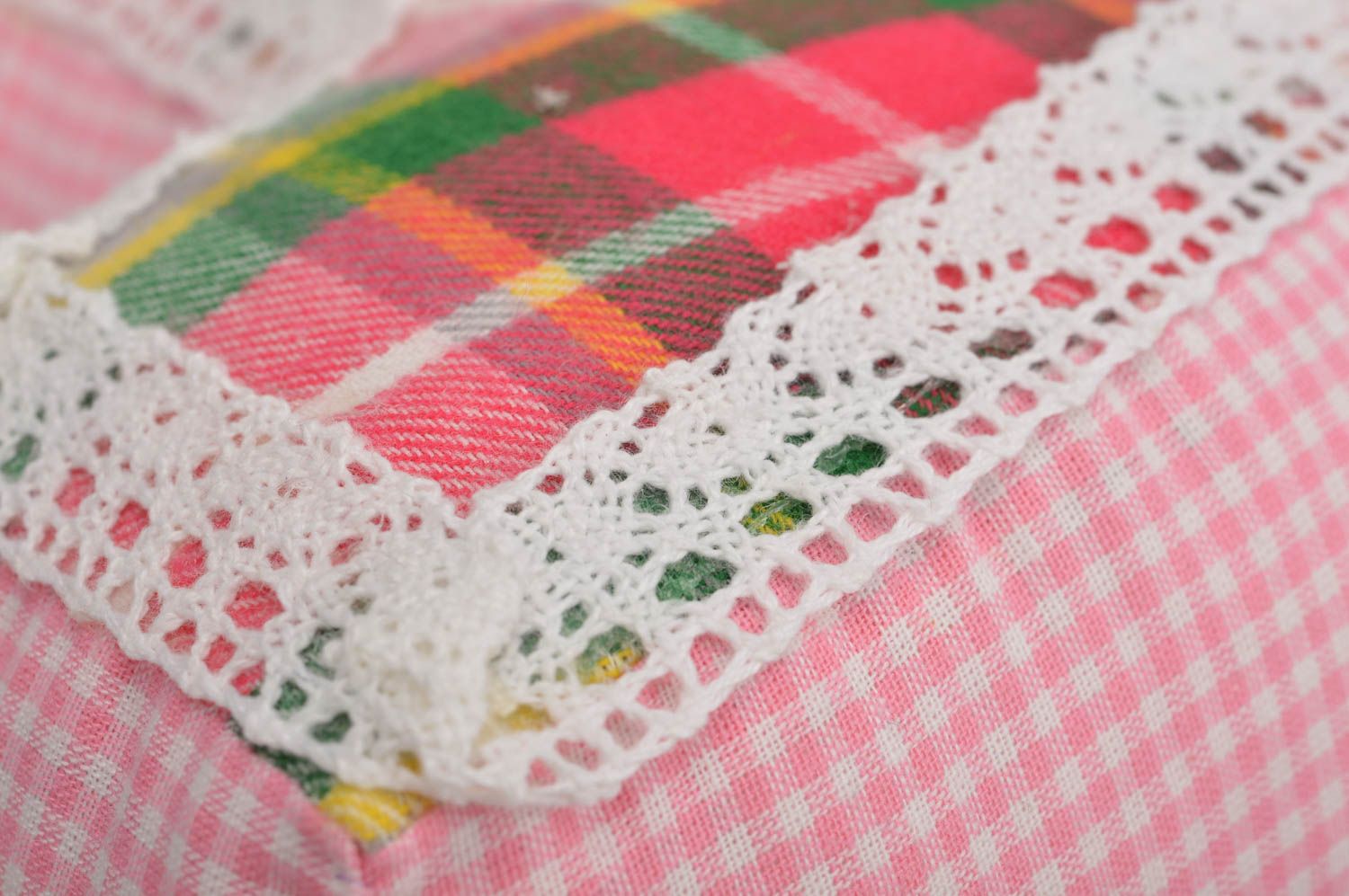 Lettre en tissu A rose à rayures en coton et dentelle faite main décoration photo 4