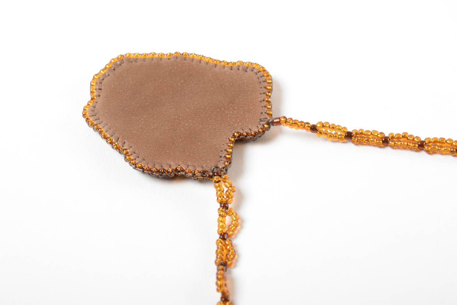 Collier pendentif Bijou fait main Cadeau femme feuille en perles de rocaille photo 4