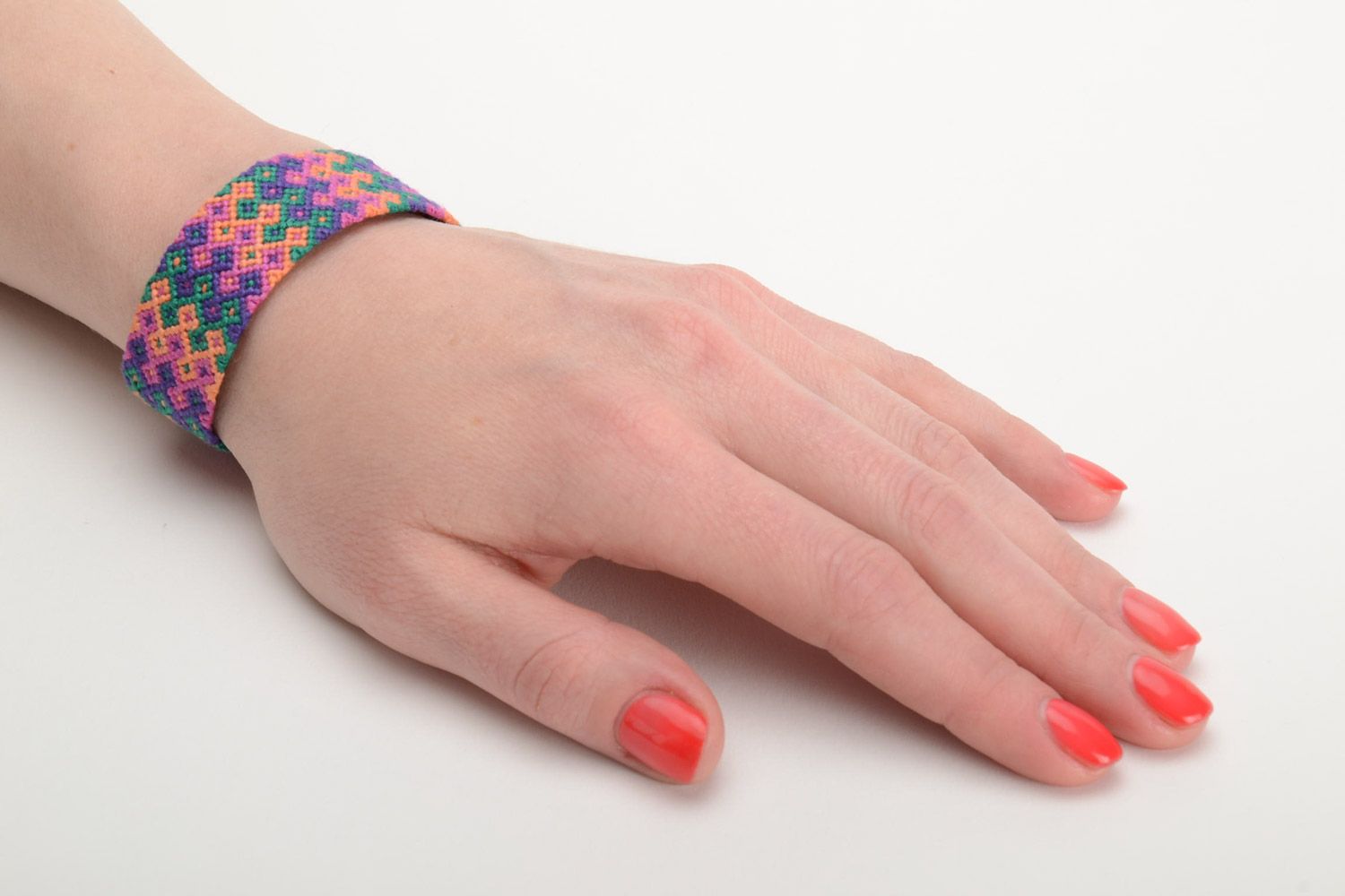 Bracelet brésilien large tressé multicolore fait main original pour femme photo 5