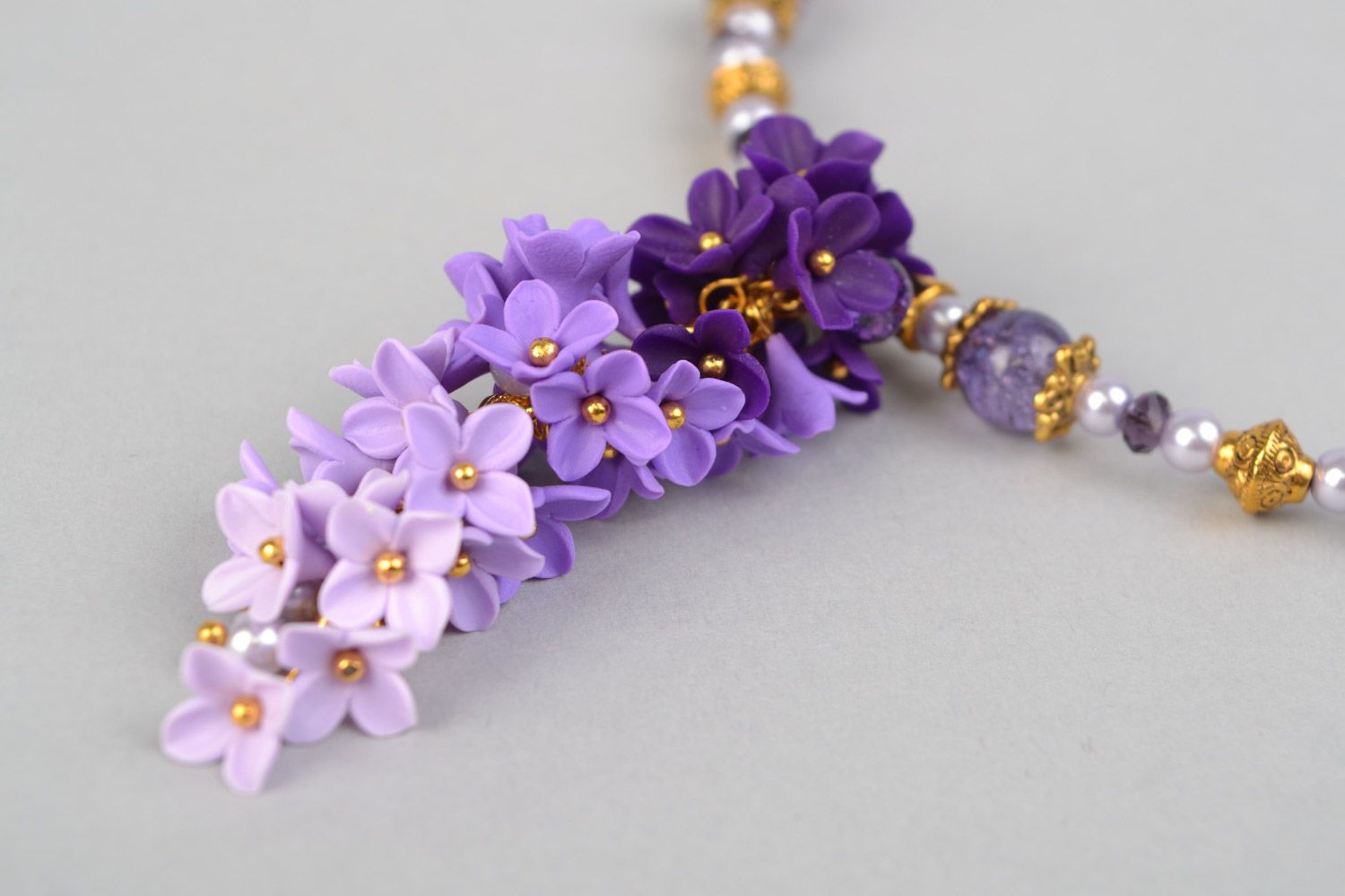 Handmade schönes lila Blumen Collier aus Polymerton mit Perlen Vergißmeinnicht foto 3