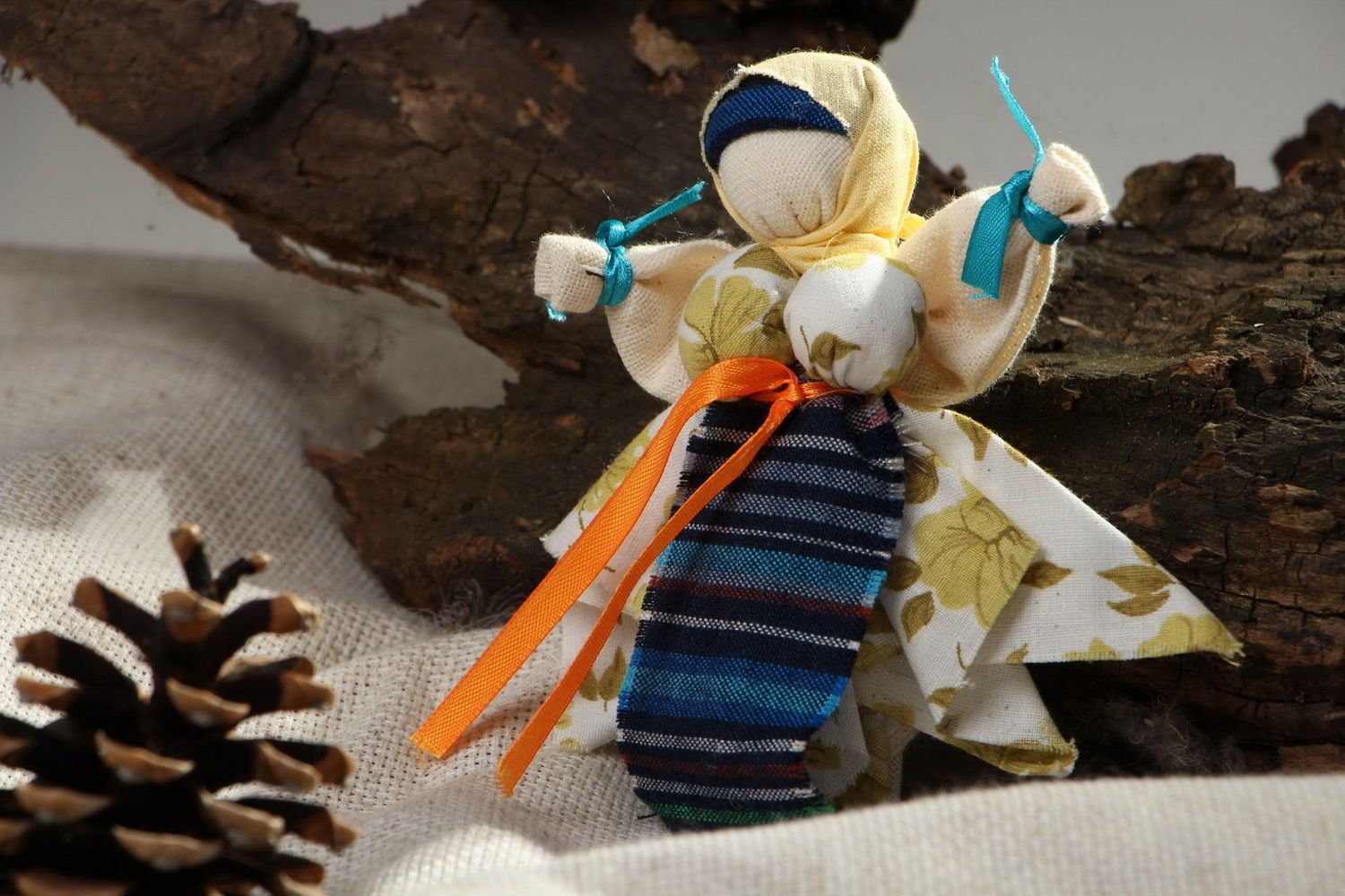Muñeca étnica amuleto foto 5