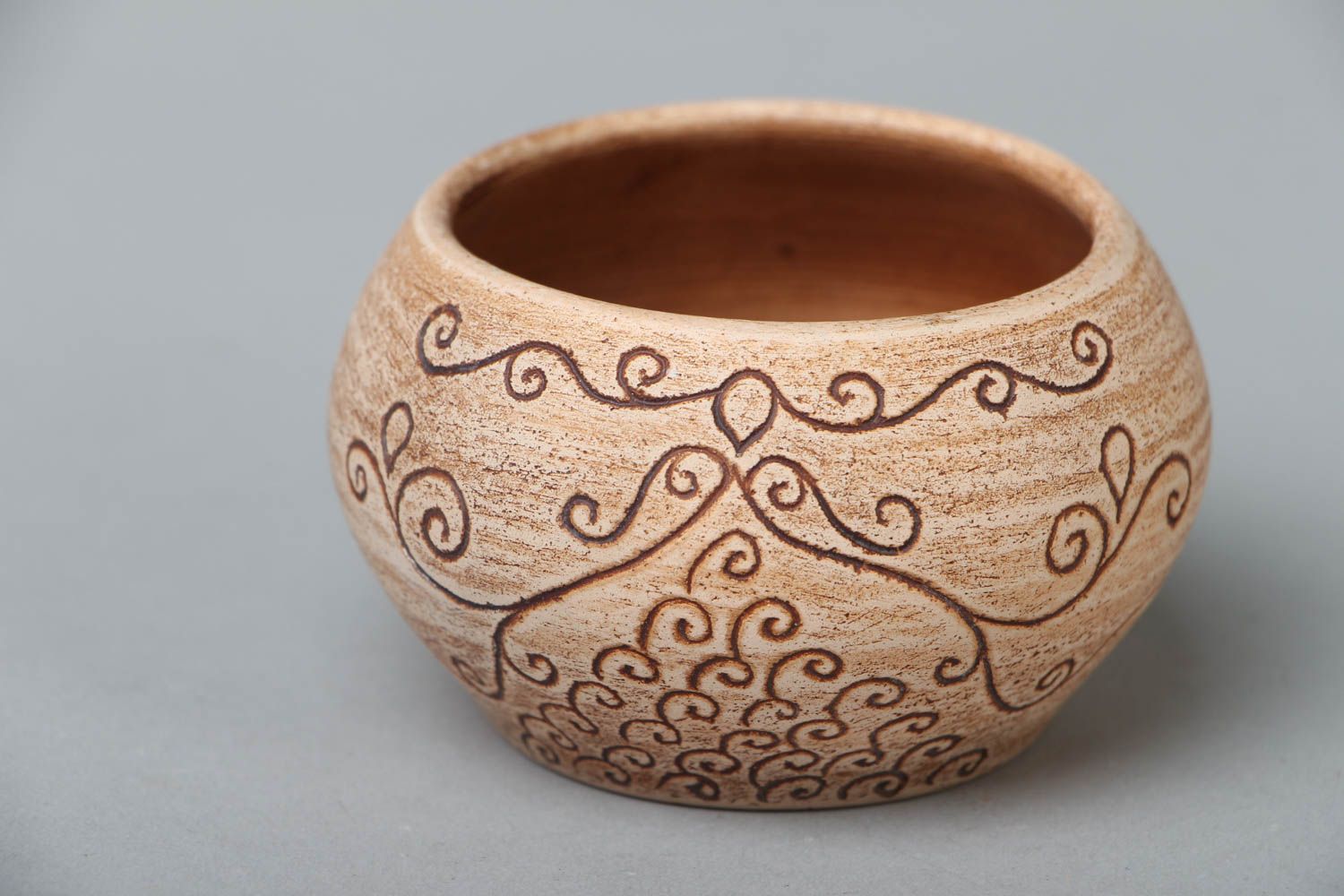 Ceramic pot for salt photo 1