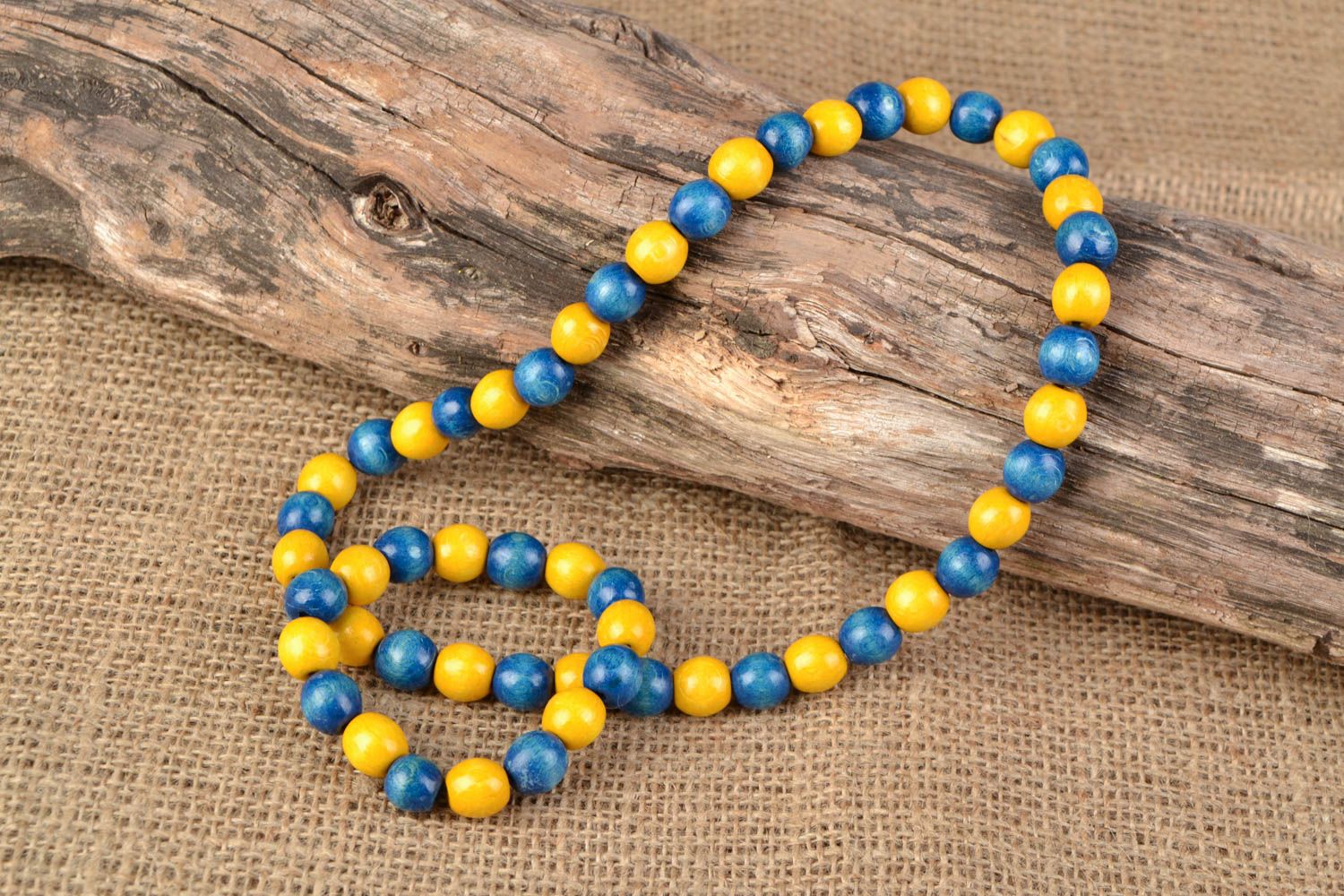 Set de bijoux en perles de bois de hêtre faits main bracelet collier jaune bleu photo 1