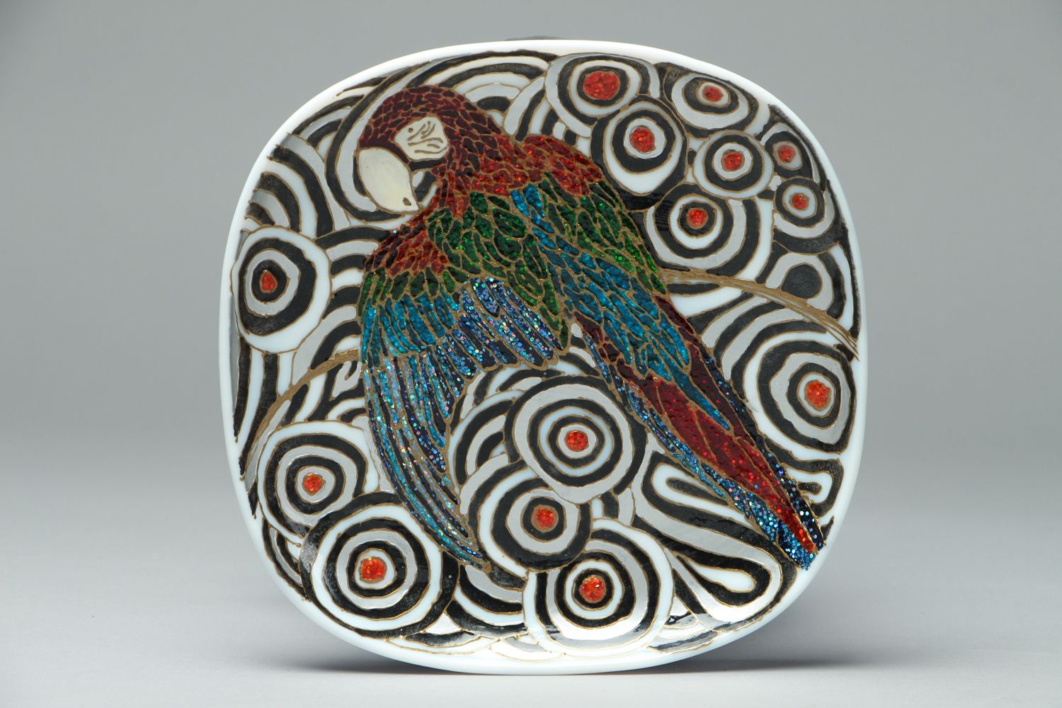 Декоративная стеклянная тарелка с витражной росписью Попугай фото 1