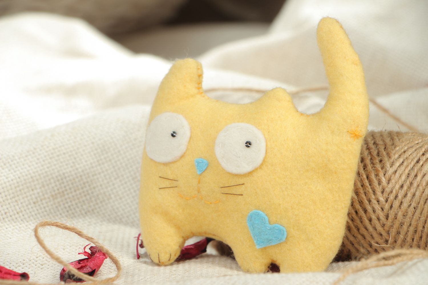 Мягкая игрушка из флиса желтый кот  фото 5