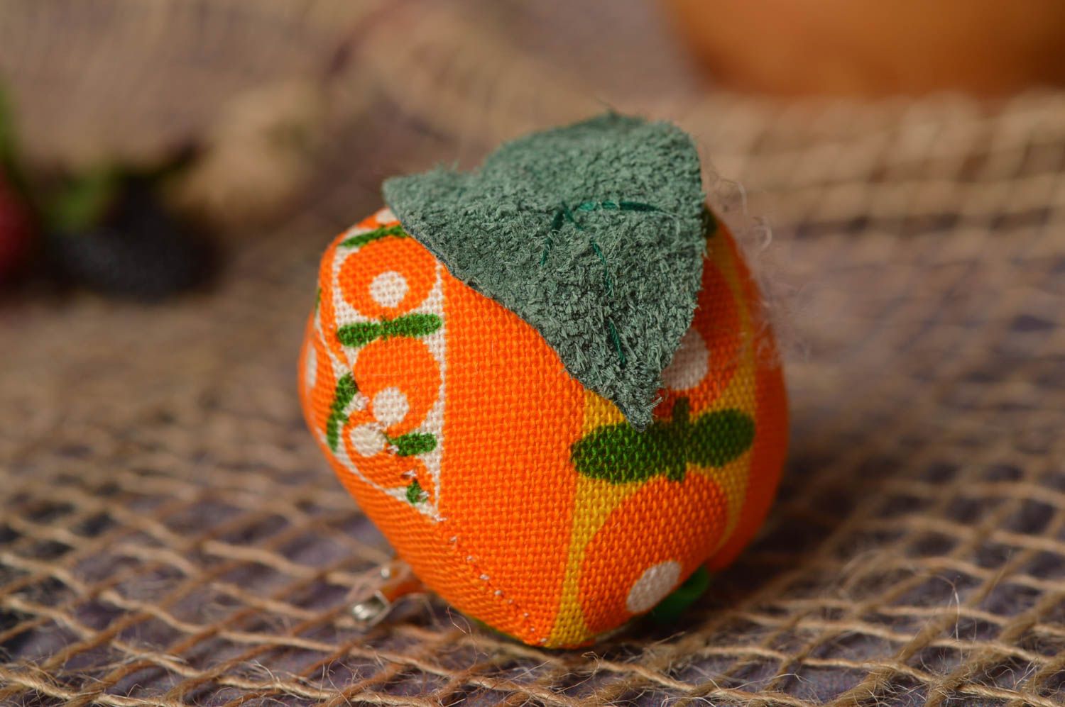 Брошь ручной работы дизайнерское украшение текстильная брошь апельсин авторская фото 1