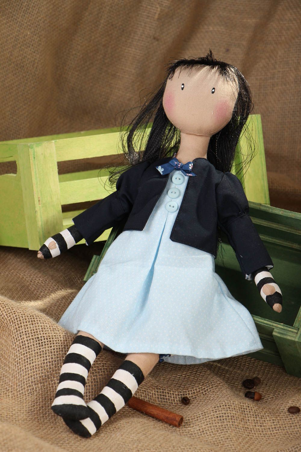 Авторская кукла с черными волосами  фото 5