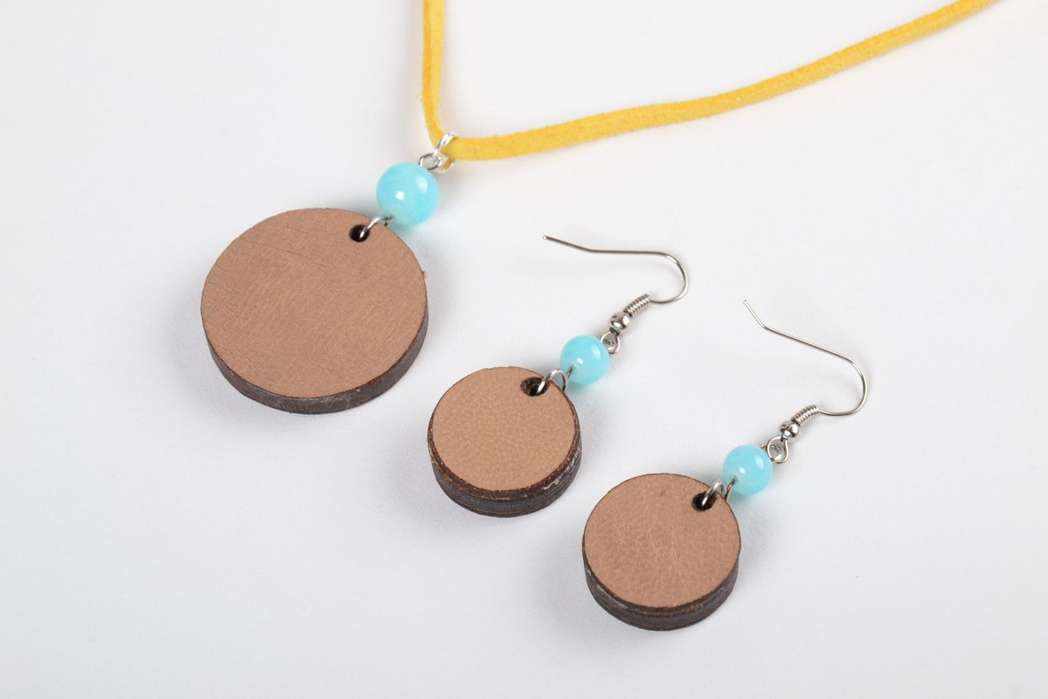 Wooden handmade jewelry set of 2 pieces yellow with blue embroidery earrings and pendant photo 3