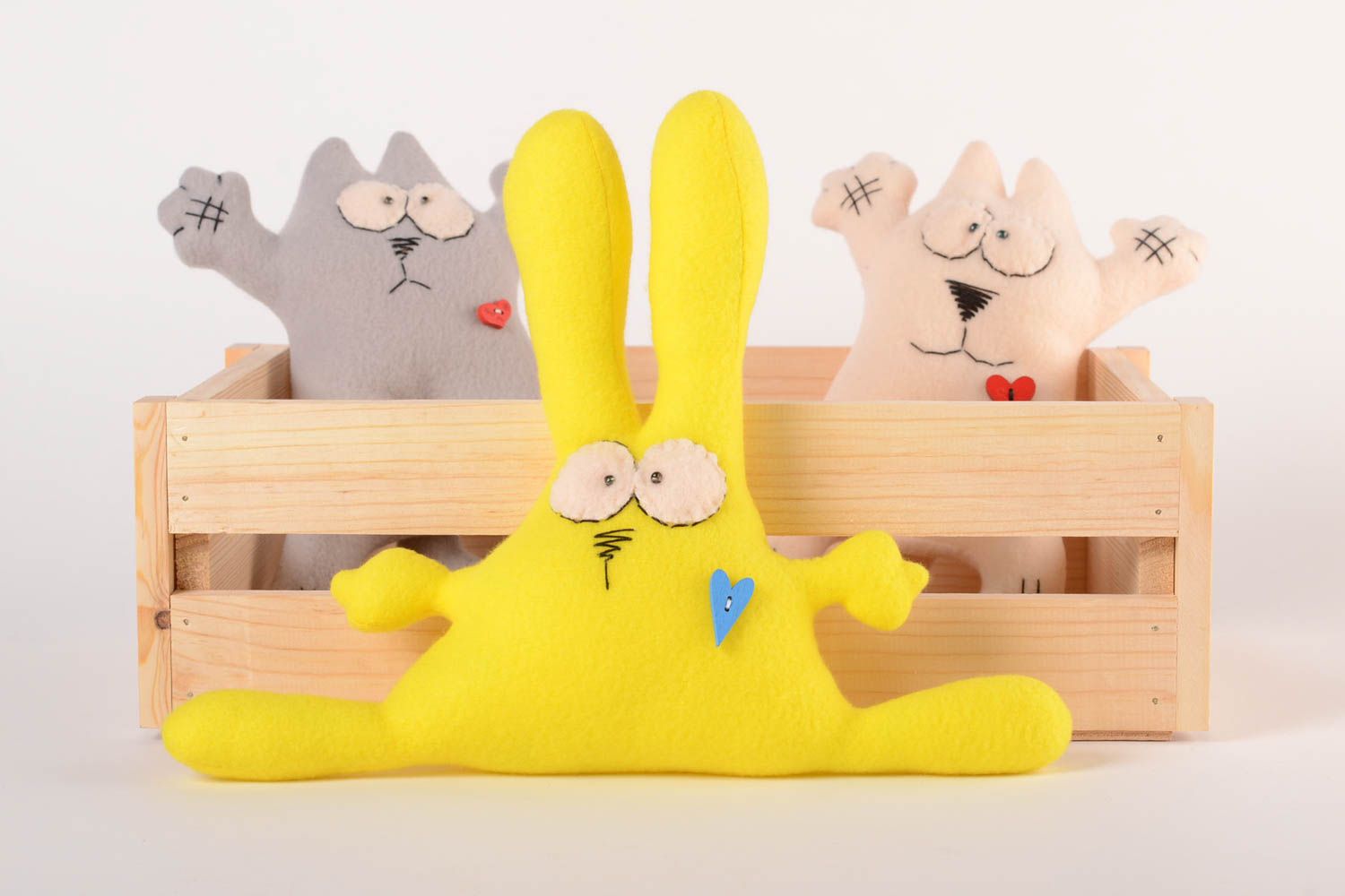 Plüsch Hase in Gelb handmade Stoff Kuscheltier tolles Geschenk für Kinder foto 1