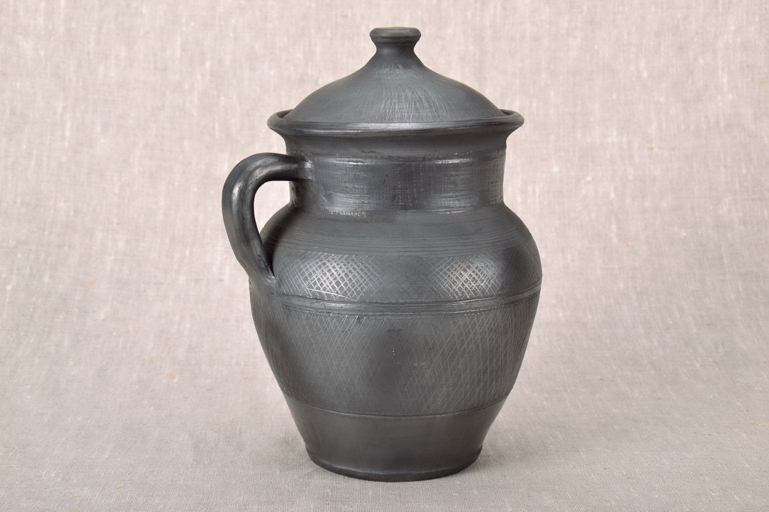 60 oz ceramic milk jug with handle and lid in black color 2,5 lb photo 2