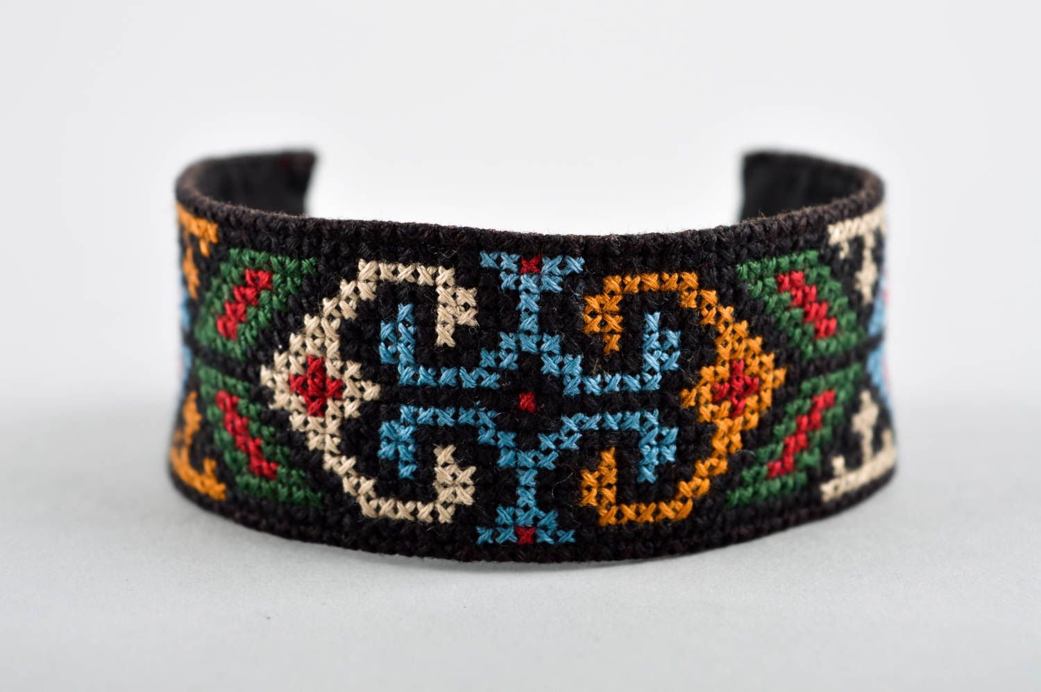 Bracelet textile Bijou fait main brodé large de style ethnique Accessoire femme photo 3