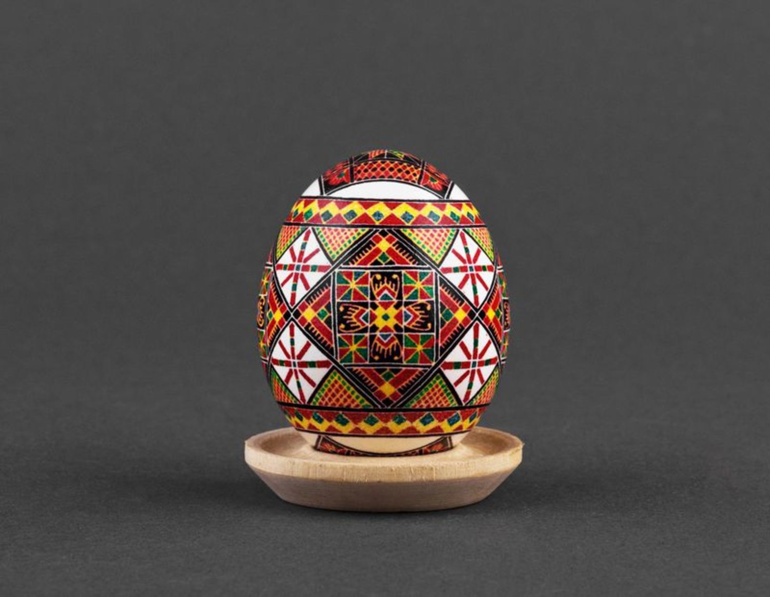 Easter egg with painting photo 2