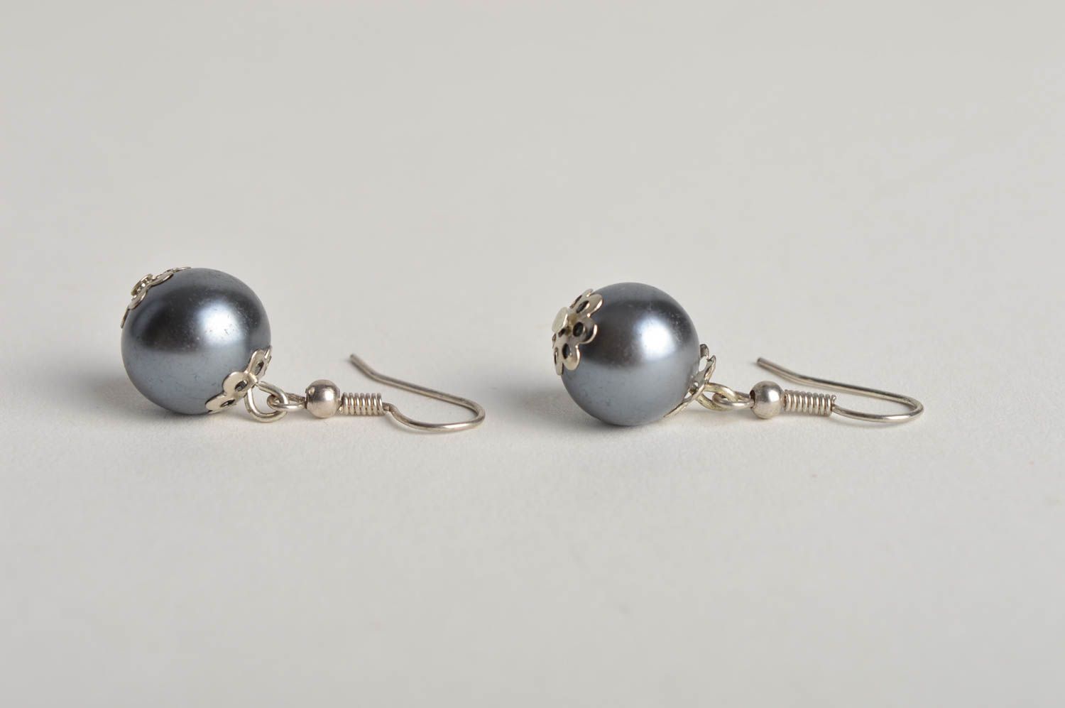 Handmade grey laconic earrings unusual beaded earrings elegant accessory photo 4