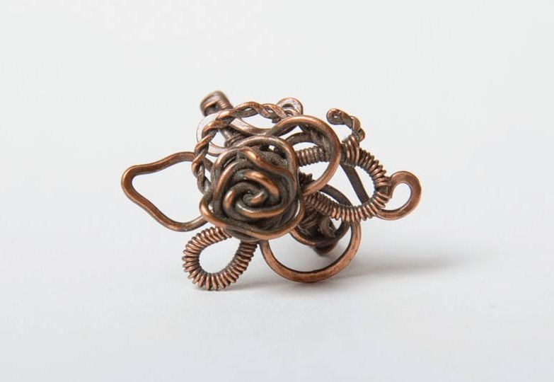 Beautiful interesting tender unusual  female handmade copper wire wrapped ring photo 2