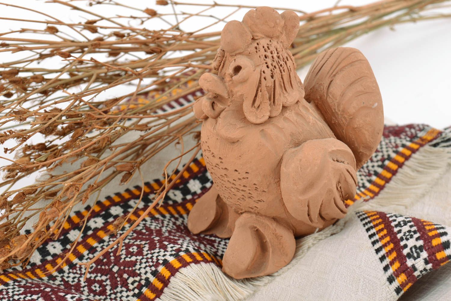 Фигурка из глины петух небольшого размера коричневая для декора ручная работа фото 1