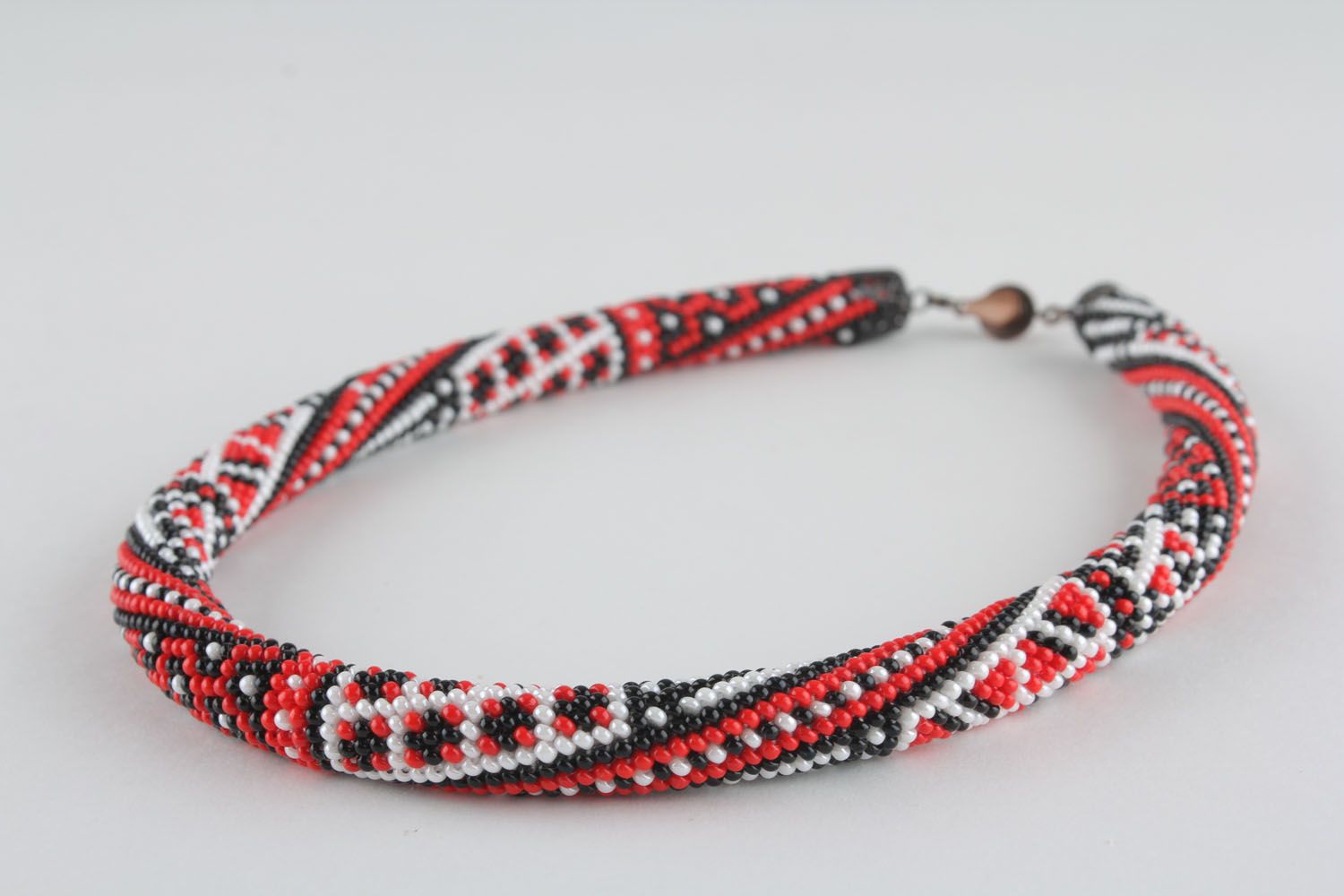 Beaded cord necklace with ethnic pattern  photo 2