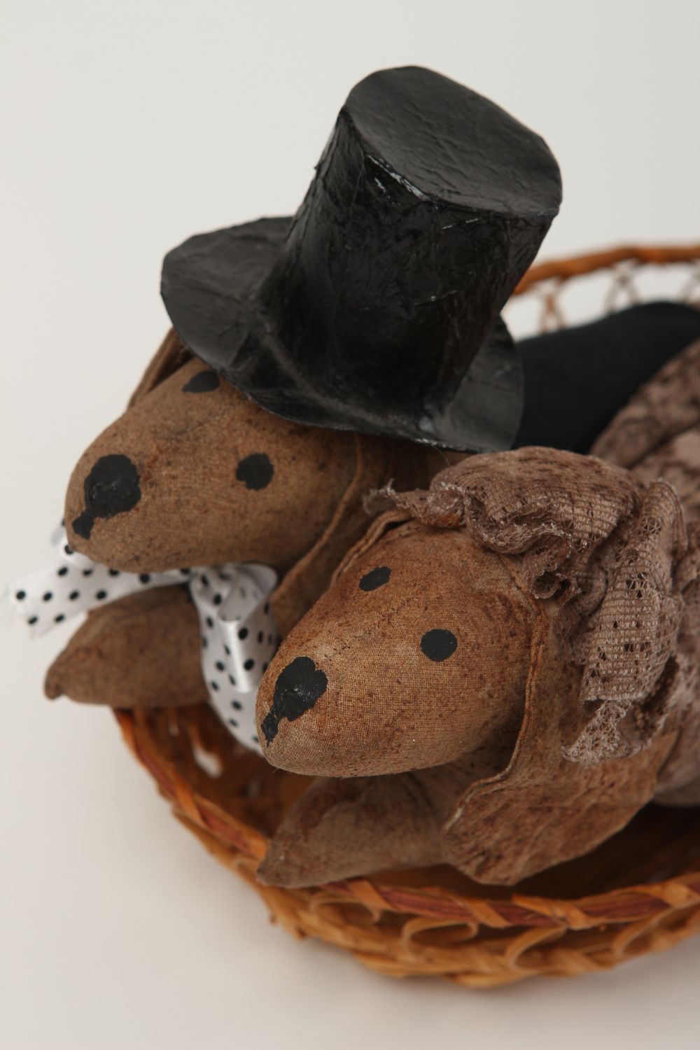 Handmade Kuscheltiere Dackel im Korb Stoff Spielzeuge Geschenke für Kinder  foto 3