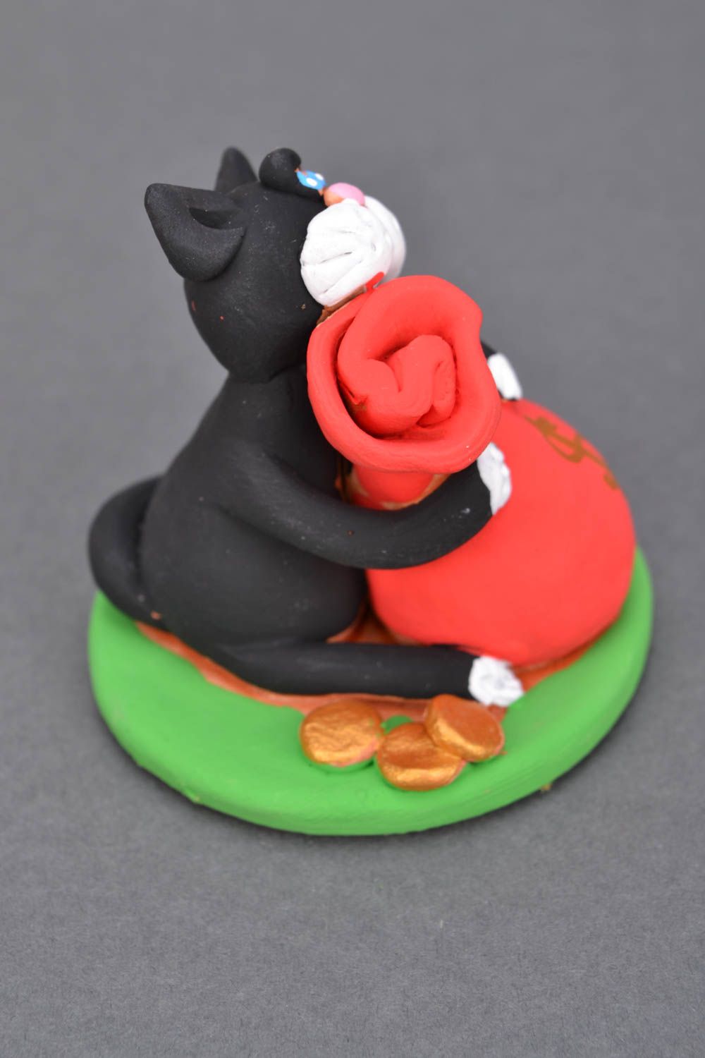 Ceramic figurine with painting Cat with Bag of Money photo 5