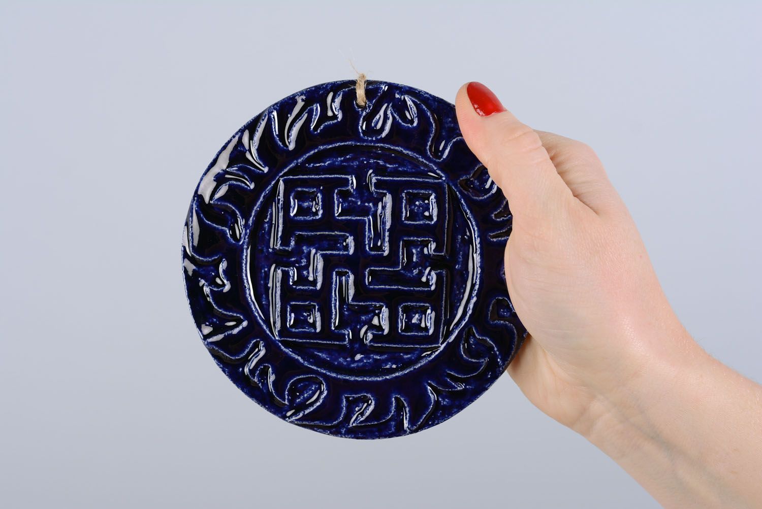 Blauer Wandteller aus Keramik Geistliche Kraft foto 3