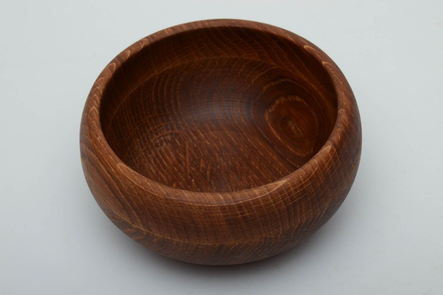 Wooden bowl covered with linseed oil photo 7