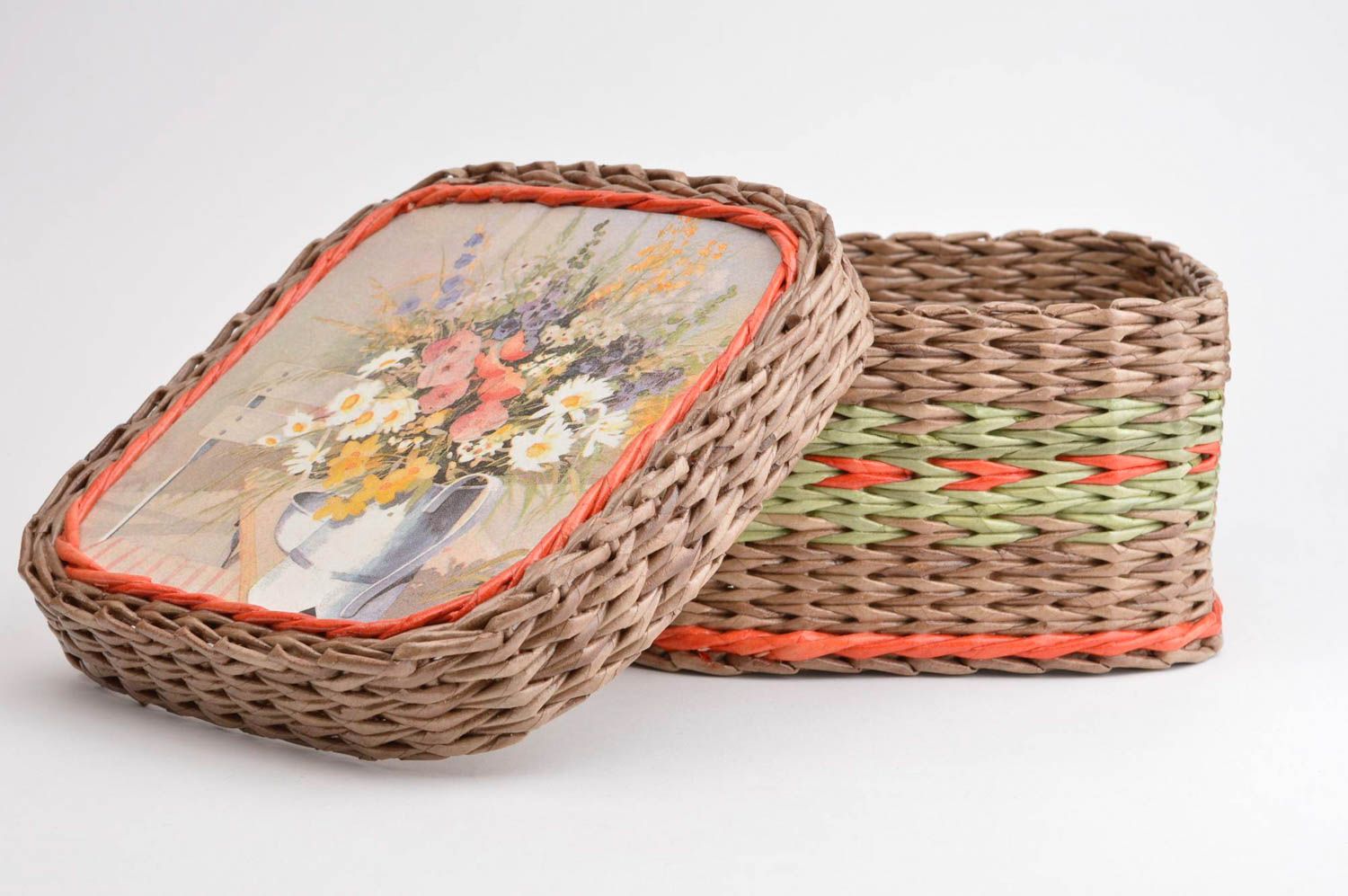 Плетеная корзина ручной работы с цветами корзина из газет подарочная корзина  фото 2
