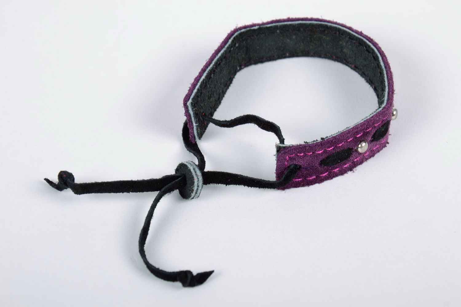 Violet leather bracelet with rivets photo 2