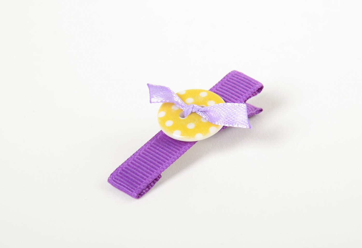 Заколка для волос с пуговичкой ручной работы для девочки фиолетовая с желтым фото 2