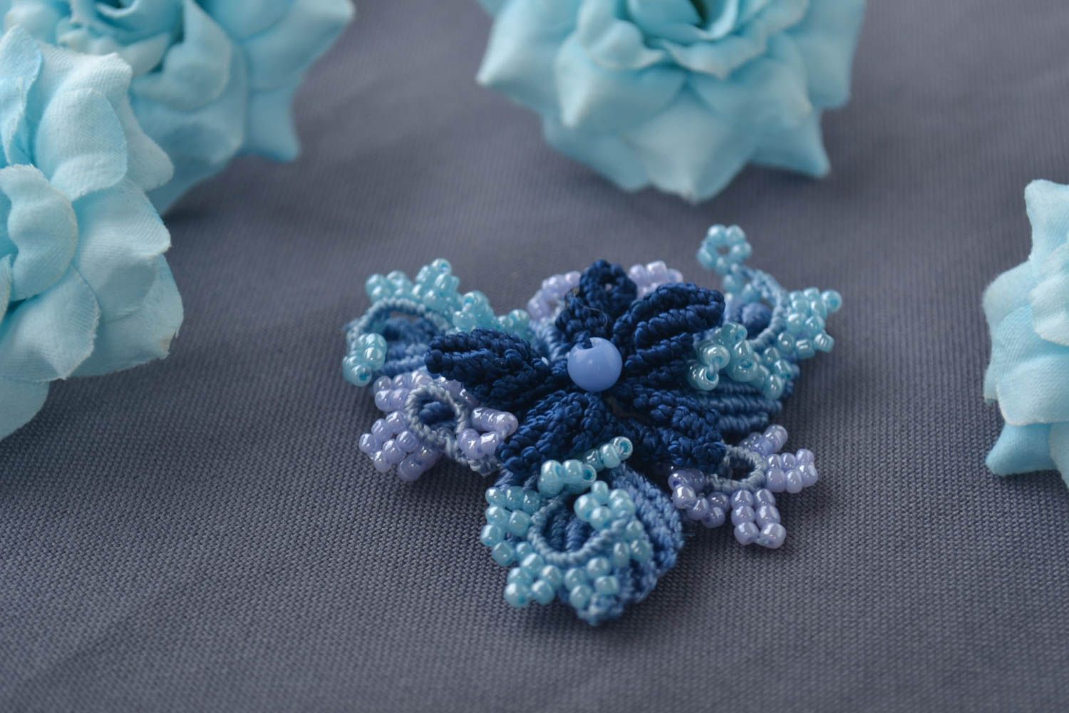 Украшения ручной работы брошь цветок плетеная брошь макраме анкарс Синий цветок фото 1