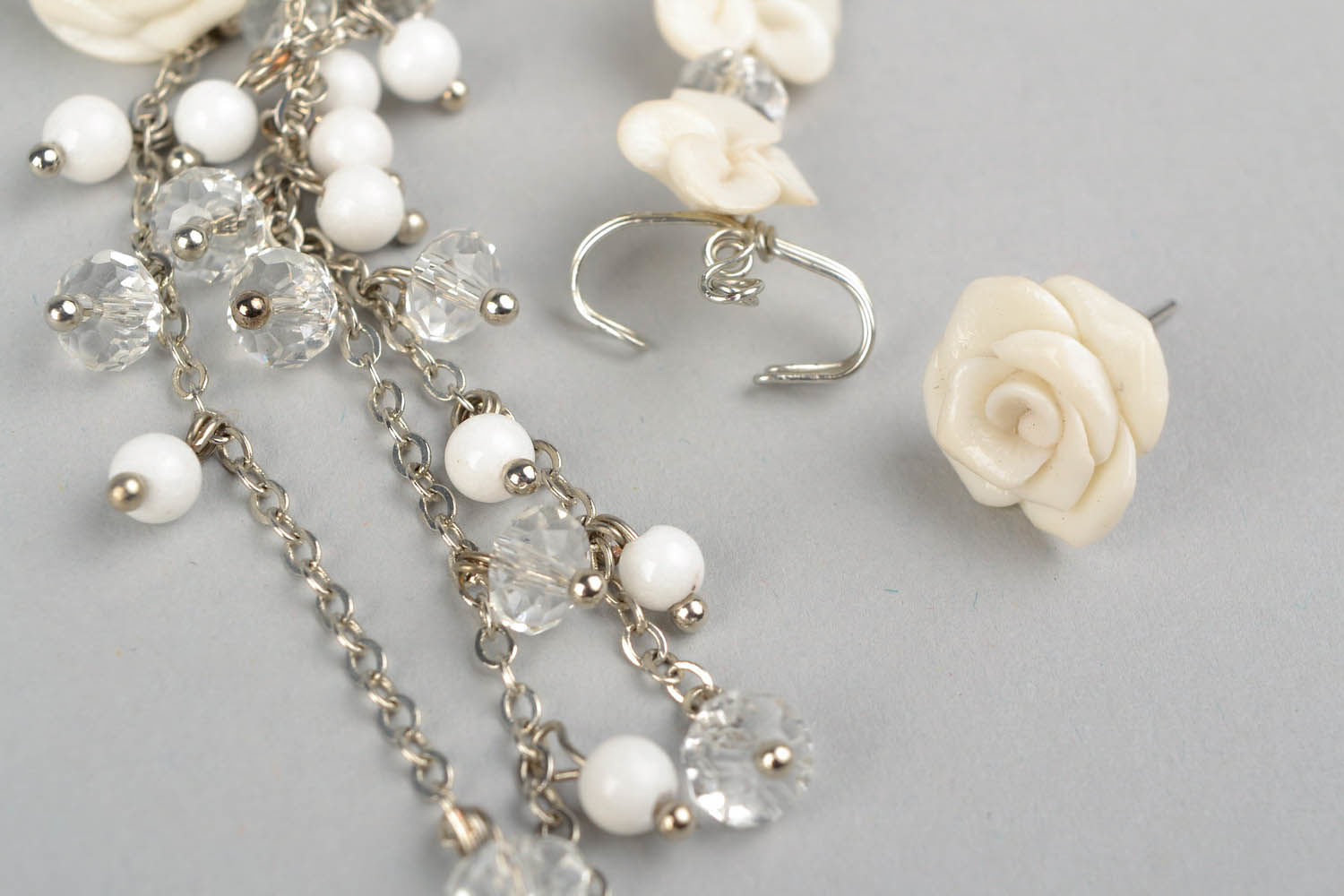 Stud earrings and Cuff White Roses photo 2