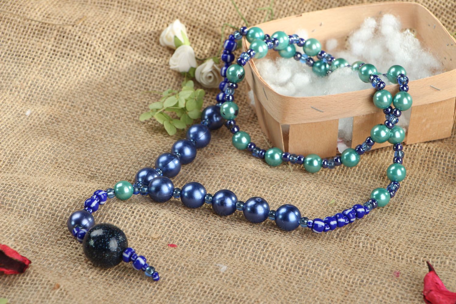 Blue and turquoise beaded necklace photo 5