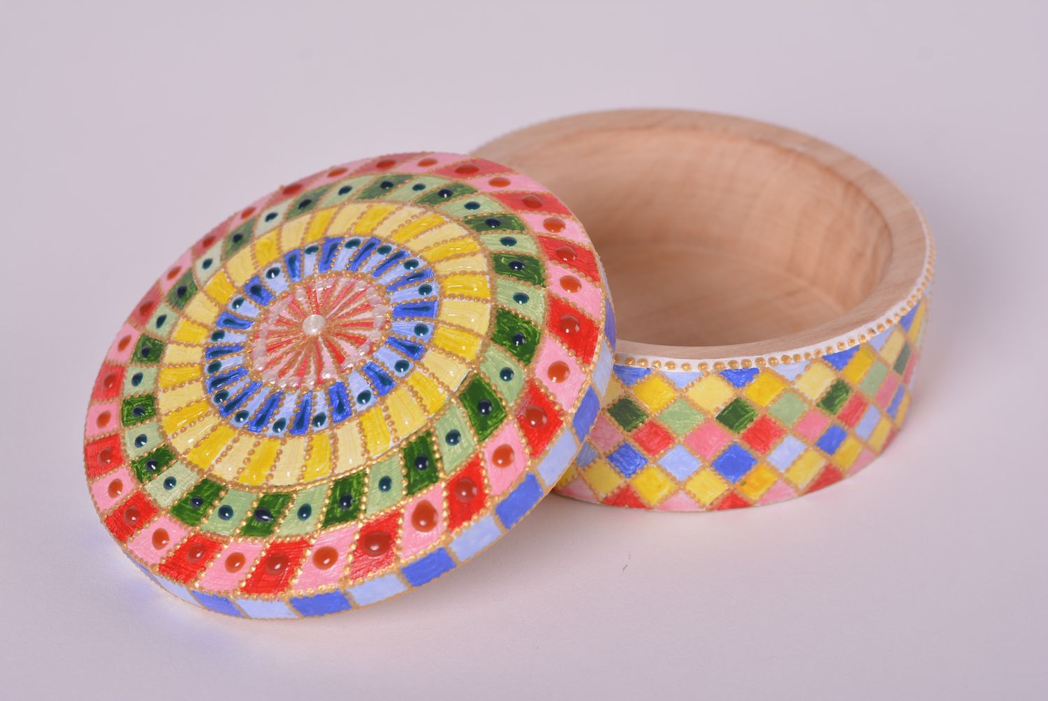 Boîte à bijoux fait main Boîte en bois ronde multicolore Décoration maison photo 1