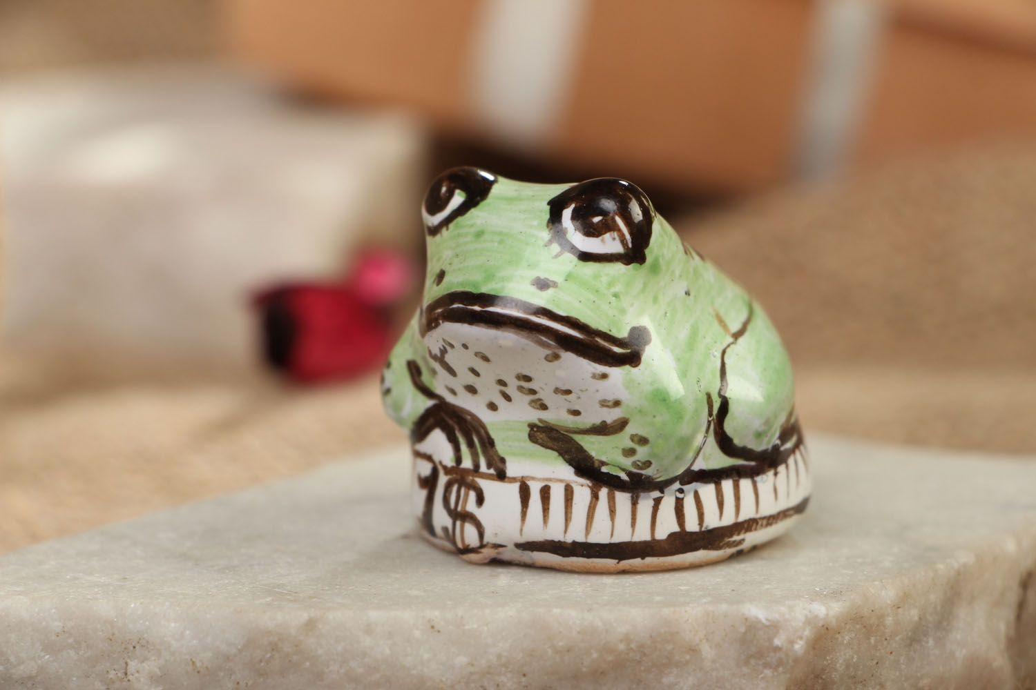 Clay figurine Frog photo 5