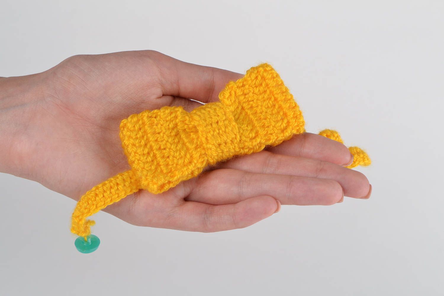 Noeud papillon enfant fait main Vêtement enfant tricoté au crochet fil acrylique photo 2