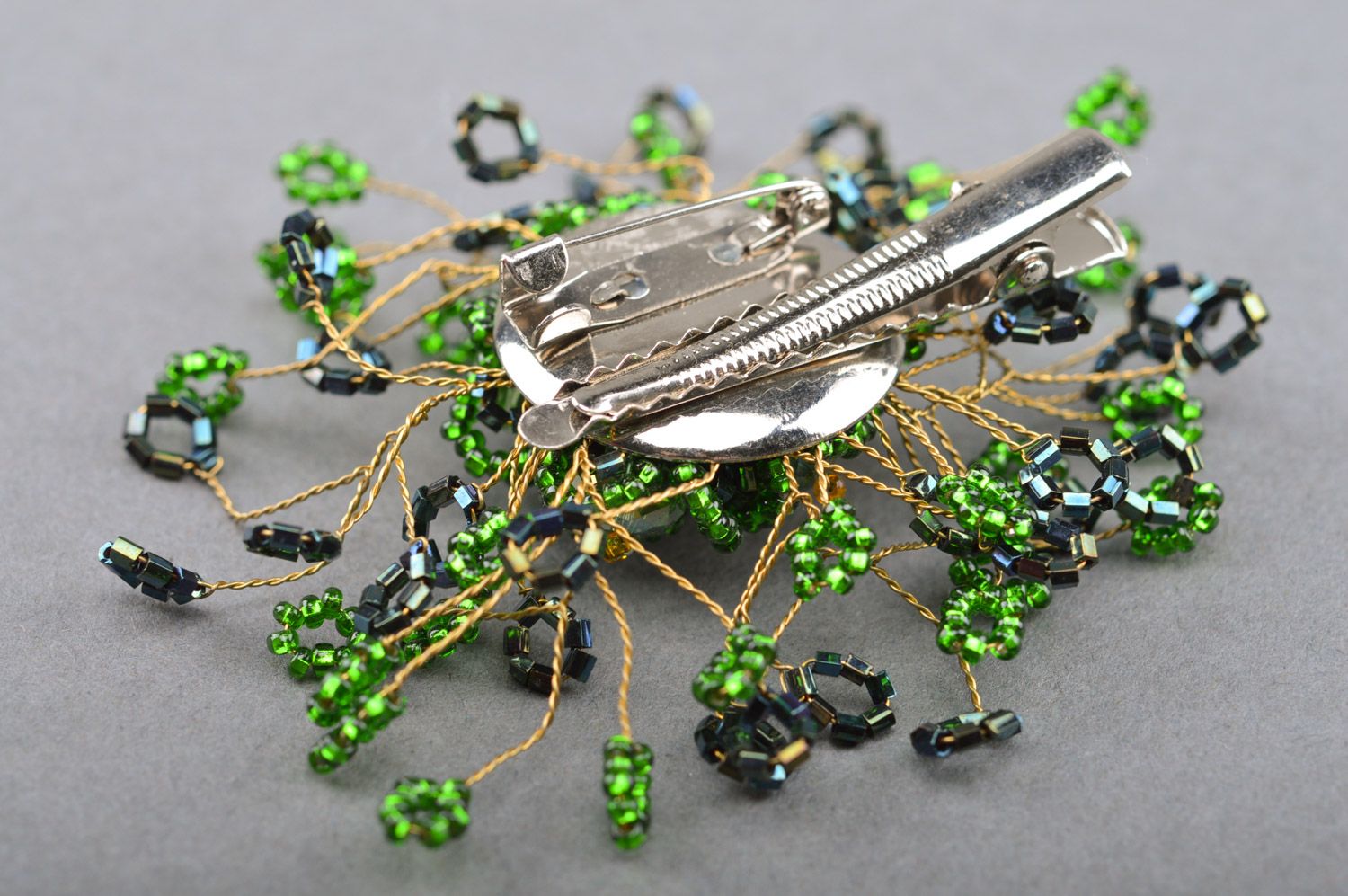 Handmade designer brooch-hair clip with double fastener woven of green beads photo 1