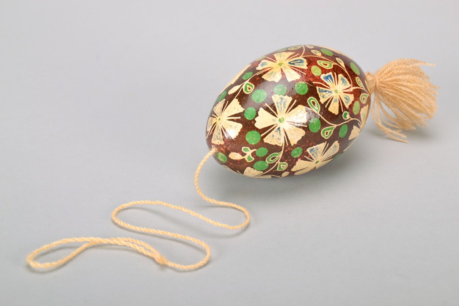 Oeuf de Pâques décoratif fait main original design avec ornement à suspendre photo 5
