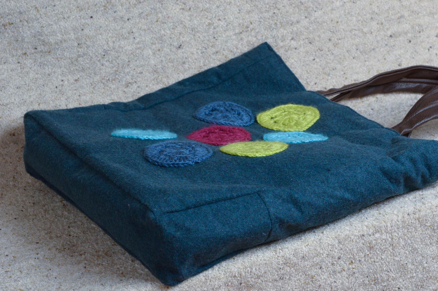 Сумка ручной работы женская сумка с вязкой крючком тканевая сумка синяя фото 2