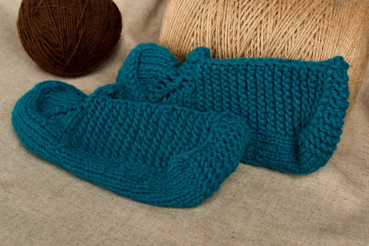 Chaussons tricot faits main Chaussettes courtes bleues chaudes Vêtement femme photo 1