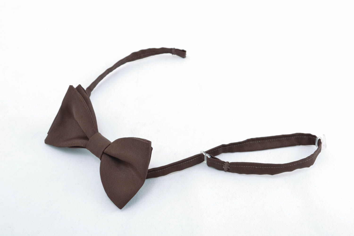 Unusual bow tie of brown color photo 1