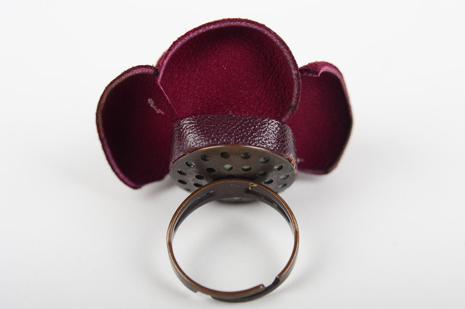 Кольцо из кожи кольцо ручной работы стильное украшение из кожи авторское фото 3