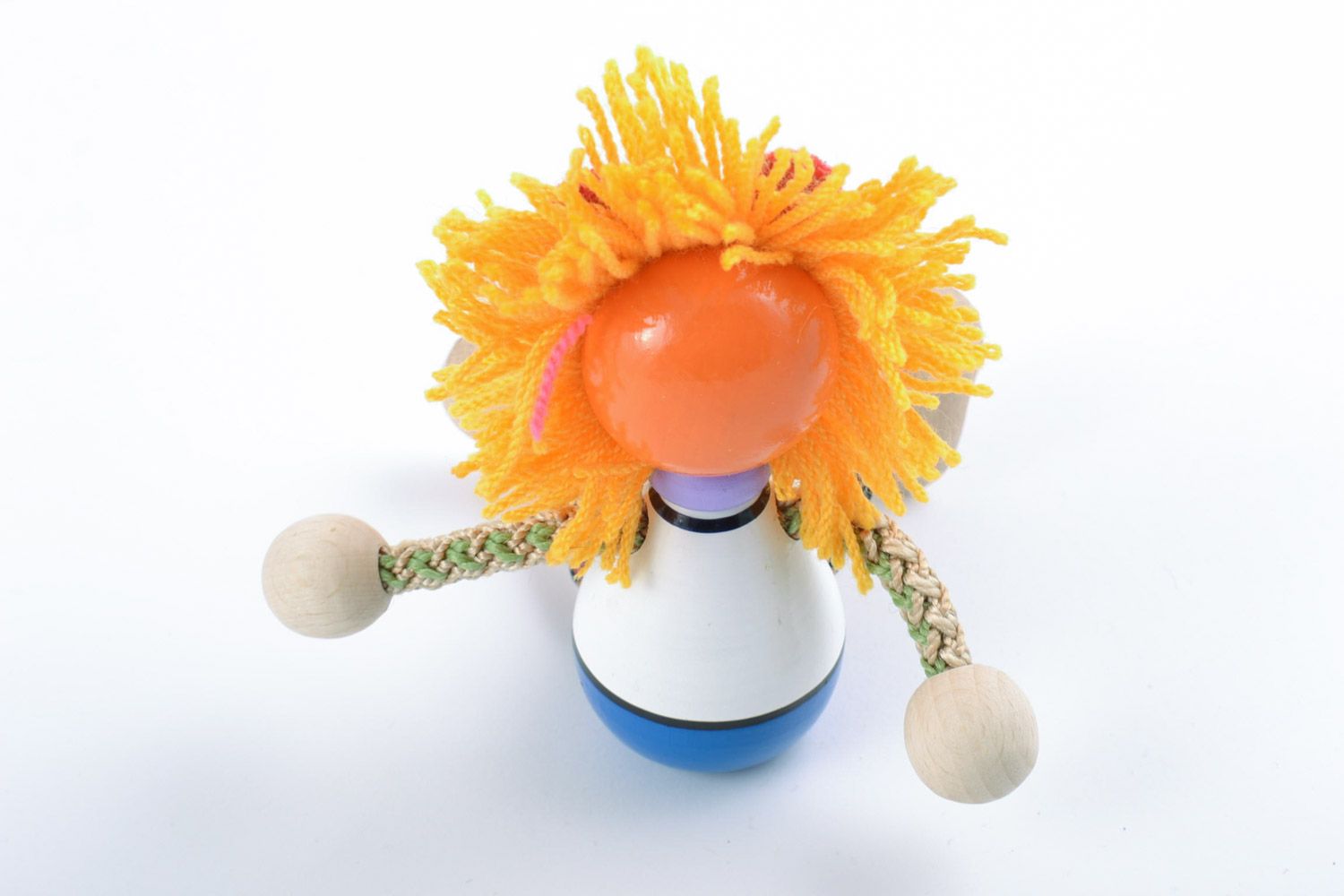 Авторская деревянная игрушка из бука расписанная красками вручную Солнечный лев фото 4