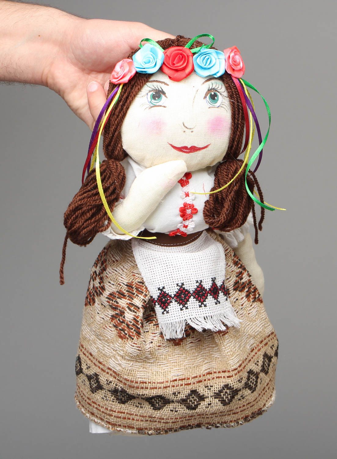 Jouet décoratif en tissu fait main Fille ukrainienne photo 4