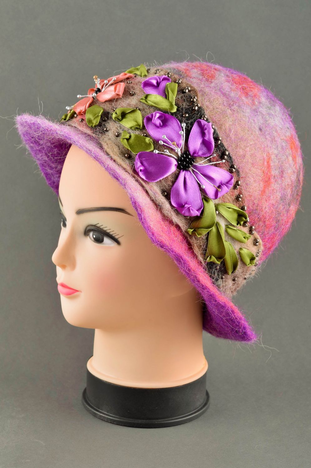 Handmade Damen Hut grell Accessoire für Frauen Filz Hut Violett mit Blumen foto 1