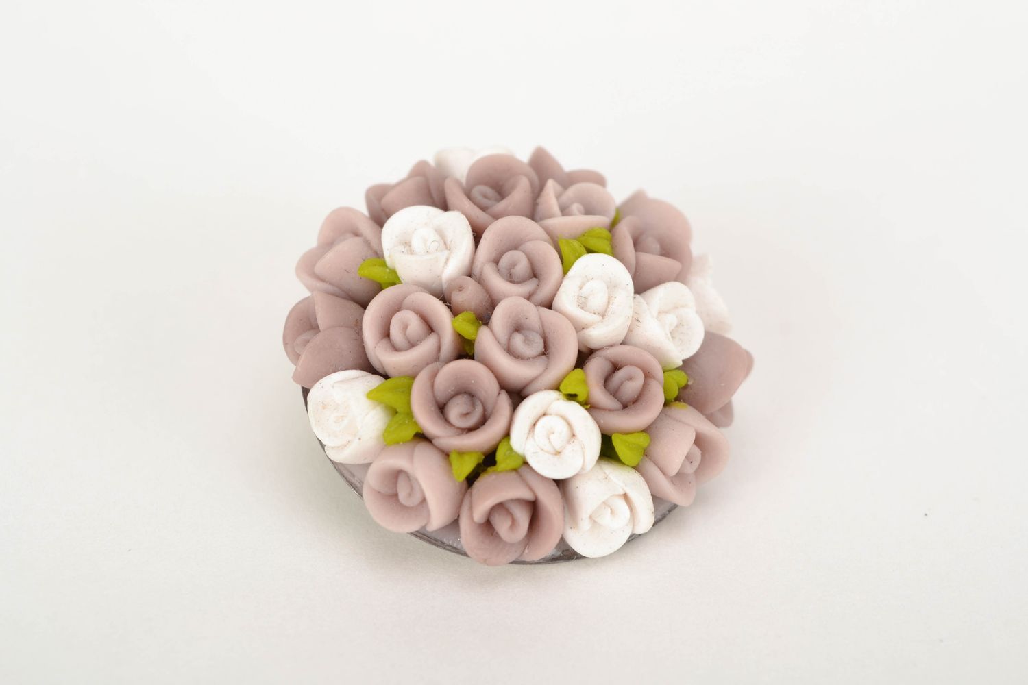Broche en pâte polymère bouquet de roses photo 3