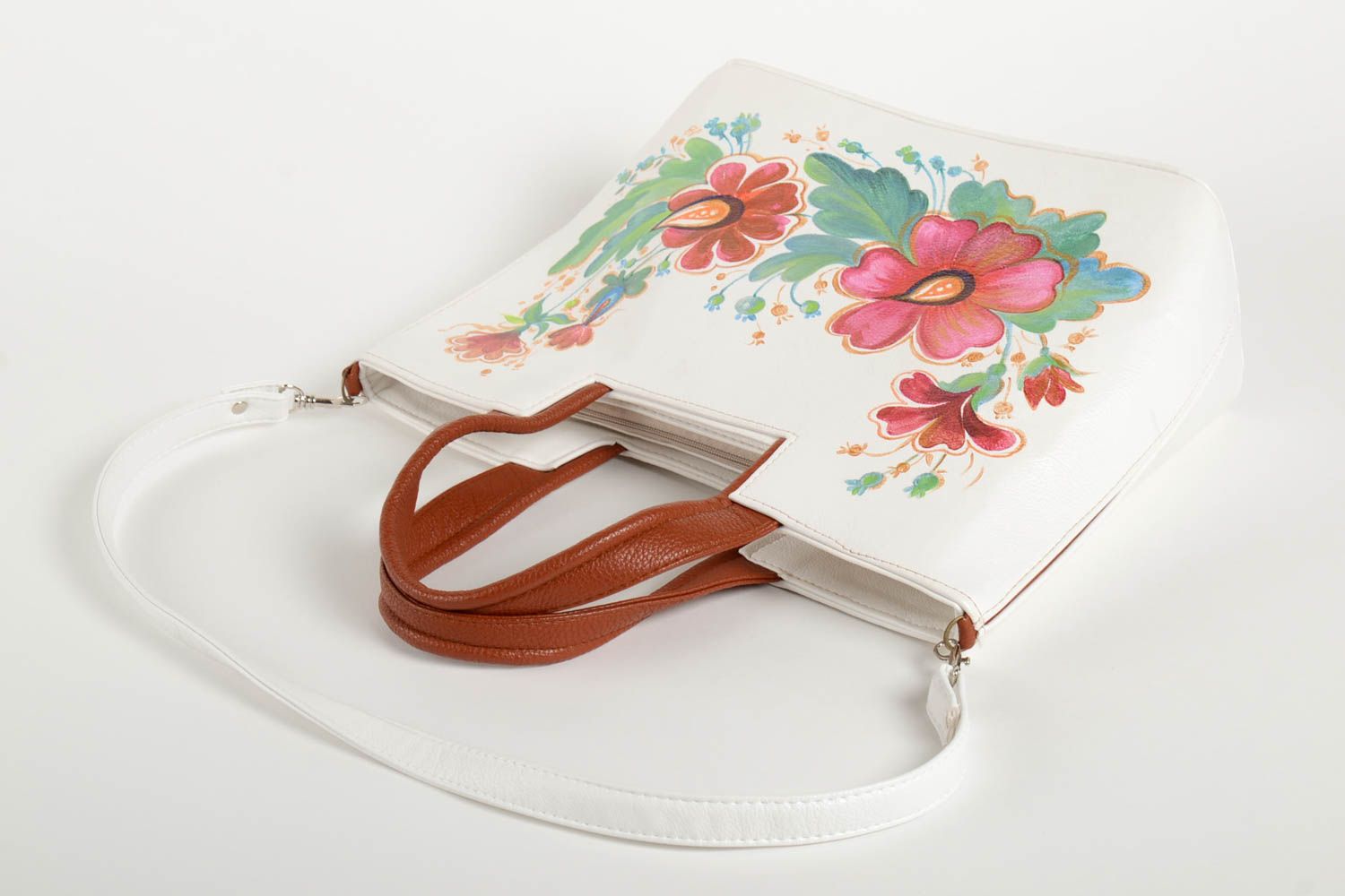 Bunte Tasche aus Kunstleder handgemachtes Frauen Accessoire Tasche für Frauen  foto 4