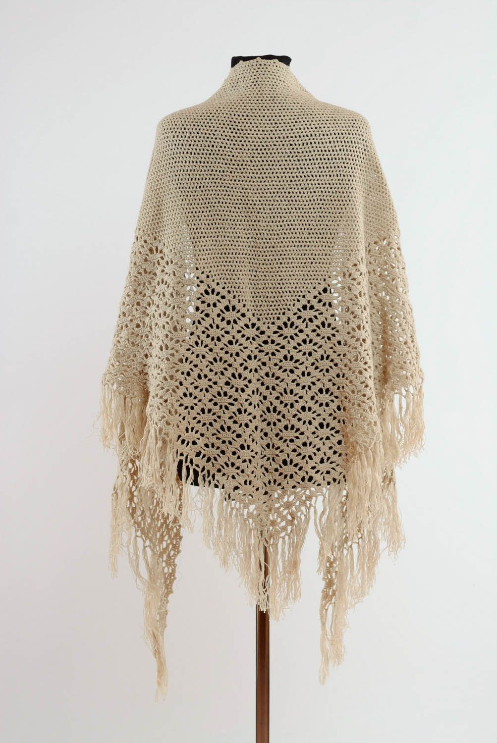 Beige cashmere shawl photo 3