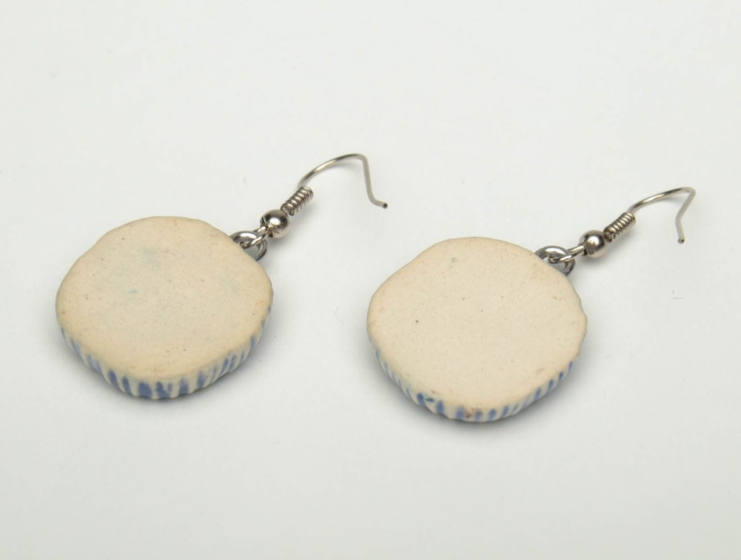 Unusual ceramic earrings with painting photo 4