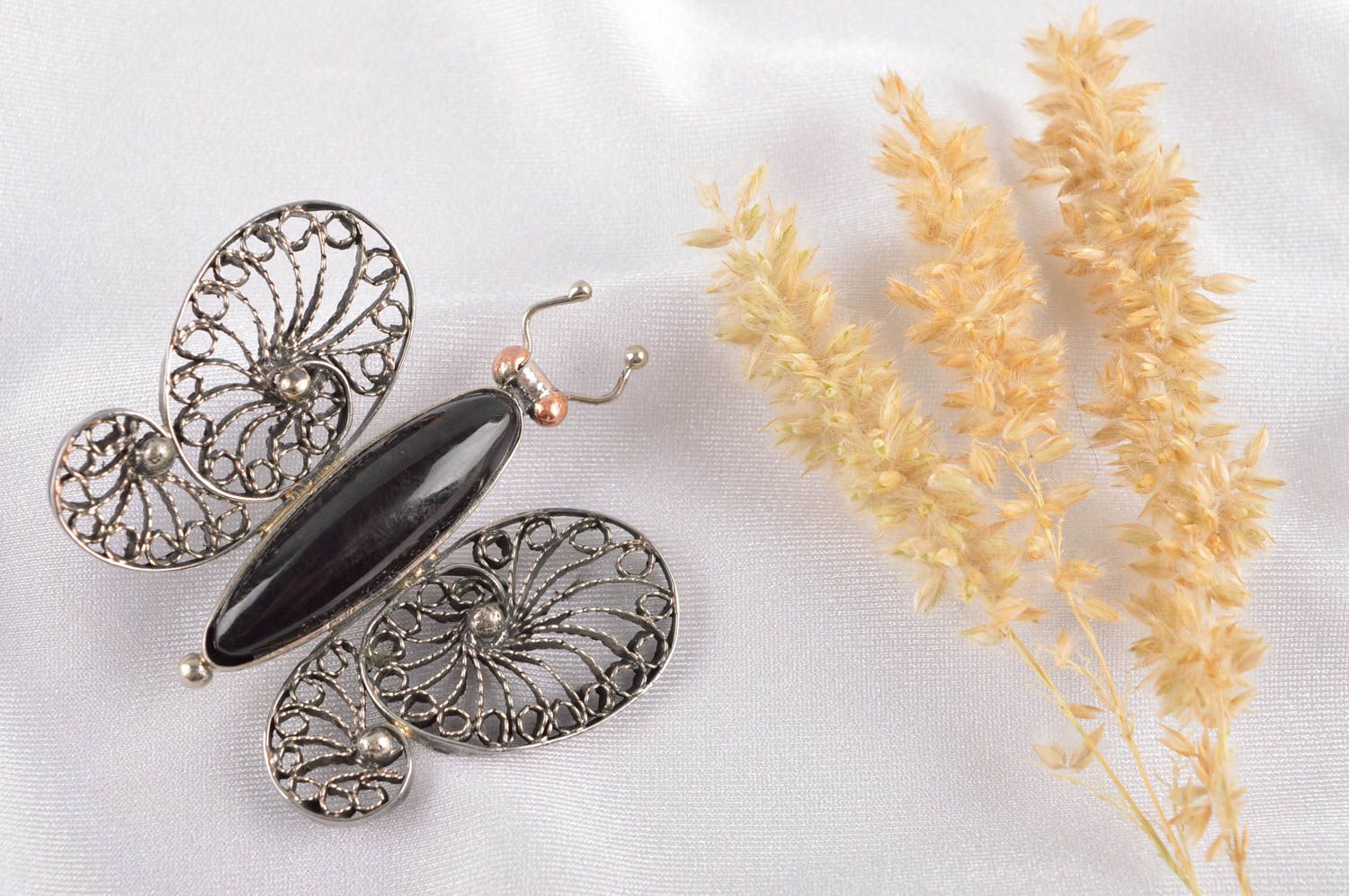 Broche hecho a mano con forma de mariposa accesorio de moda regalo personalizado foto 1