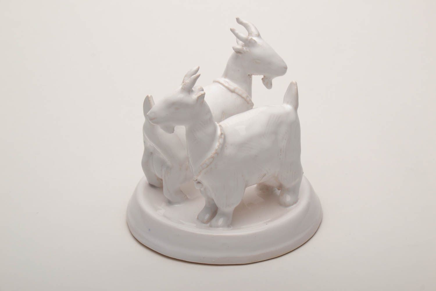 White ceramic statuette Goats photo 3
