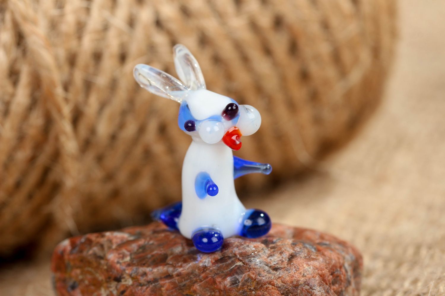 Handmade Tierfigur Hase aus Glas foto 4