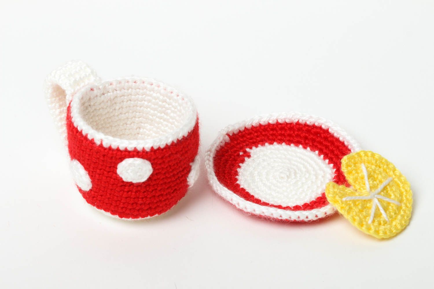 Jouet tricoté Peluche faite main tasse rouge à pois avec citron Cadeau enfant photo 2